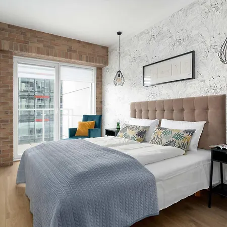 Przytulny Apartament Z Parkingiem Poznan Towarowa 41 By Heyrent Познань