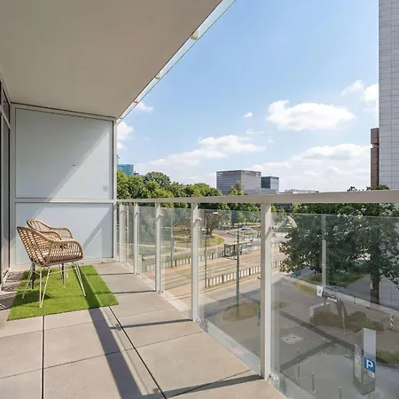 Przytulny Apartament Z Parkingiem Poznan Towarowa 41 By Heyrent Апартаменты *