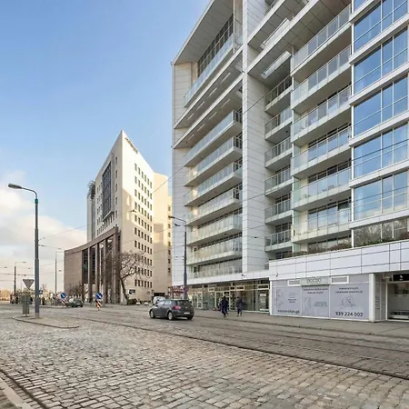 Przytulny Apartament Z Parkingiem Poznan Towarowa 41 By Heyrent *